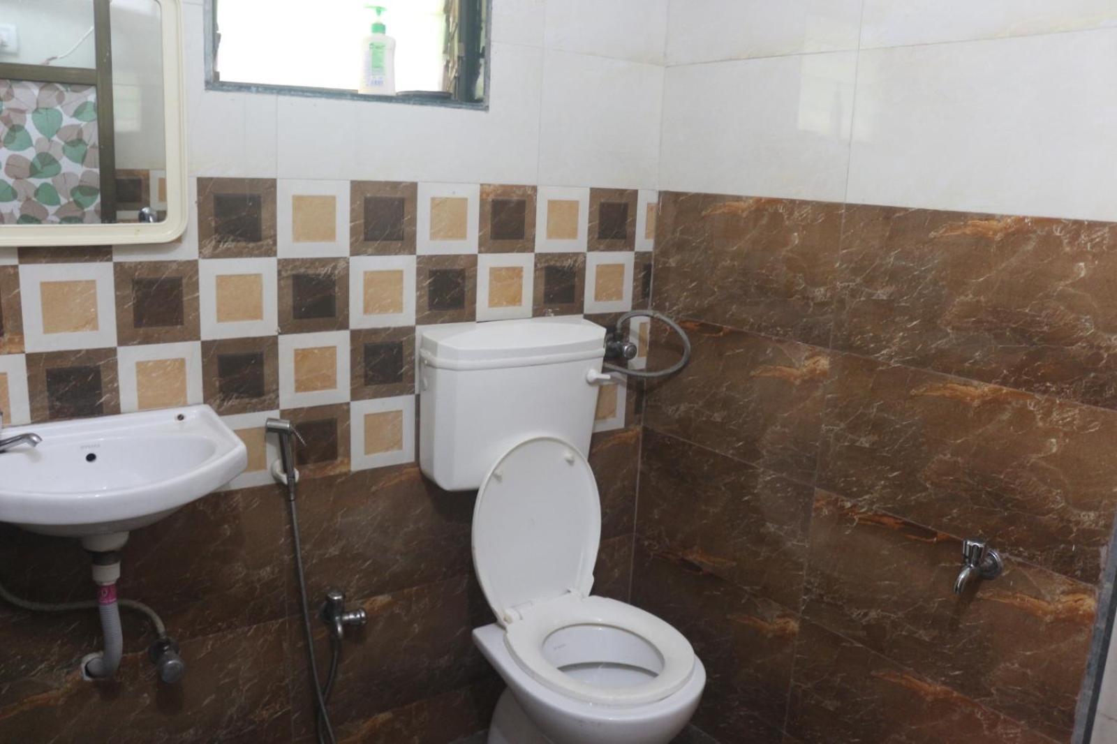 Hotel Phoenix Lonavala Dış mekan fotoğraf